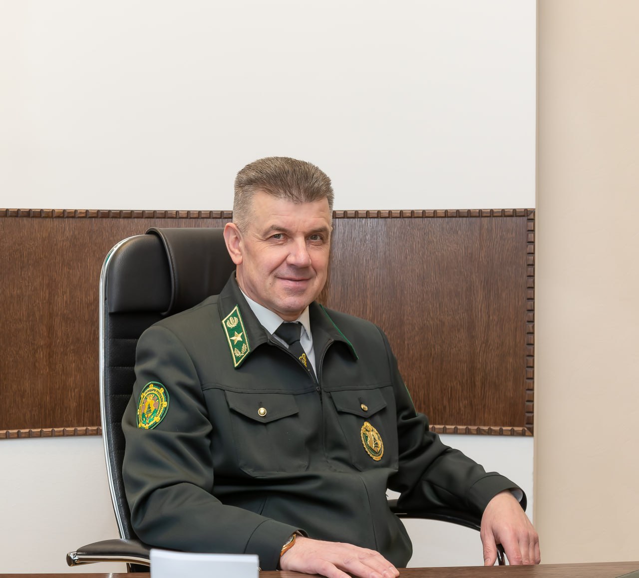 Вы сейчас просматриваете «Быть лесоводом – это не профессия, а призвание». Александр Кулик обратился к работникам и ветеранам отрасли по случаю профессионального праздника